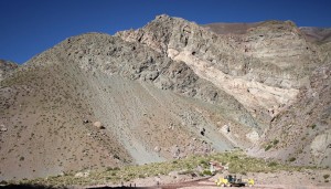 trabajs en ruta - bajada de quebrada sector difunta correa (1)