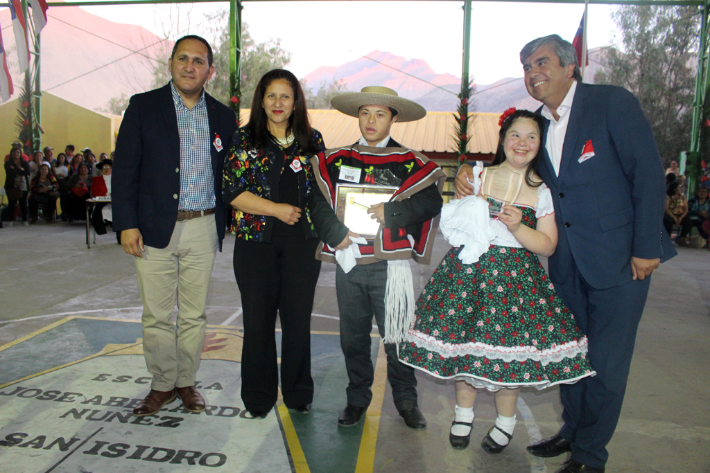 Photo of 4 parejas de cueca escolar representarán a Vicuña en el regional en la comuna de Canela